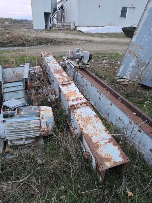 Еднотонен смесител за производство на фуражи.