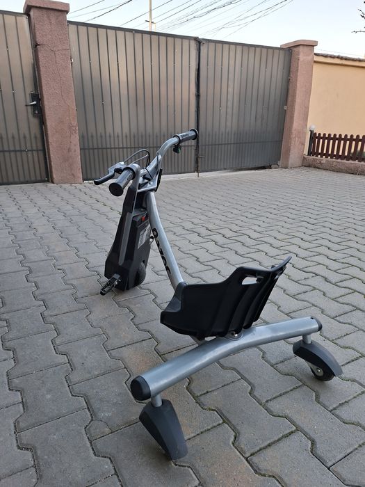 Tricicleta electrica Razor PowerRider 360