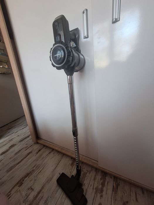 Безжична вертикална прахосмукачка Crown CVC-333