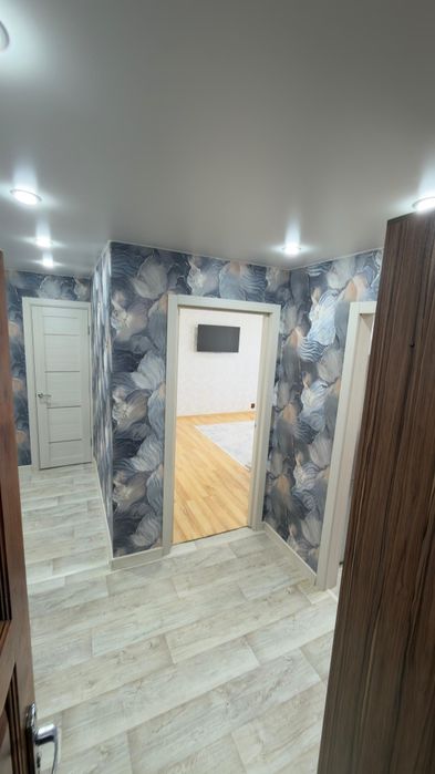 Сдам 2 комнатную квартиру район 17 школа