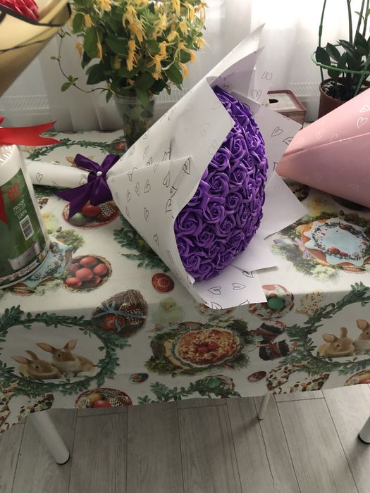 Buchet 51 trandafiri mov