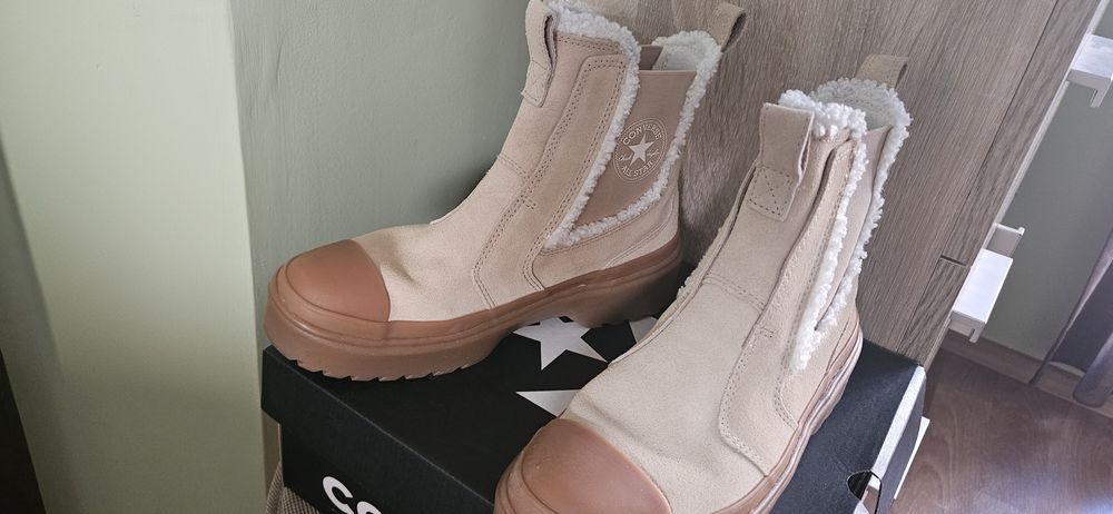 Зимни боти Converse