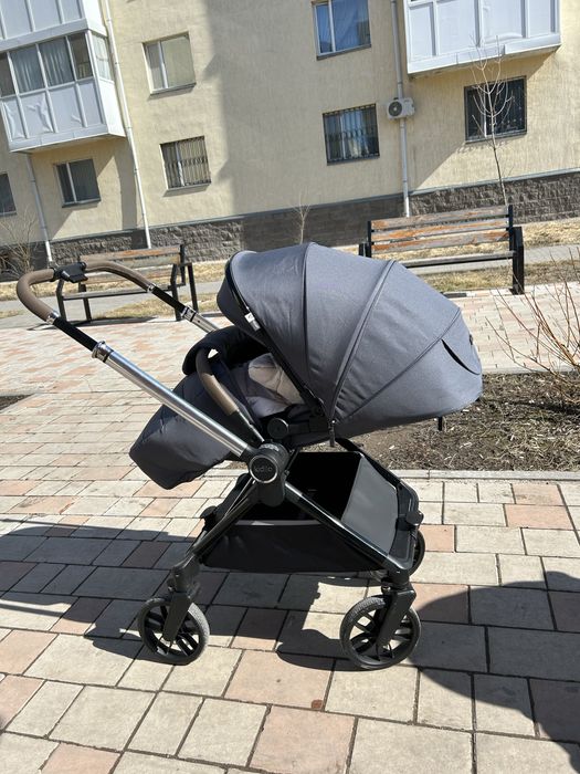 Коляска Kidilo d900 в отличном состоянии
