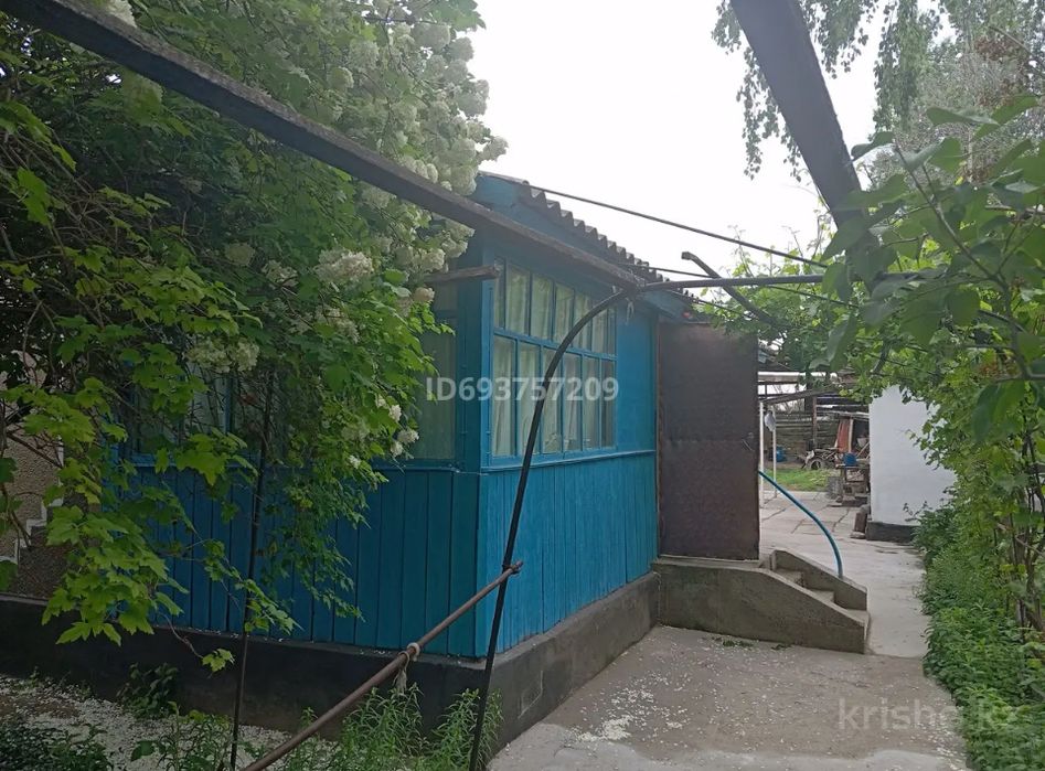 Дом в селе Айша-биби