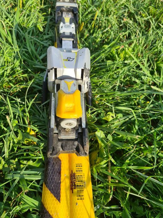 Зимни ски ATOMIC