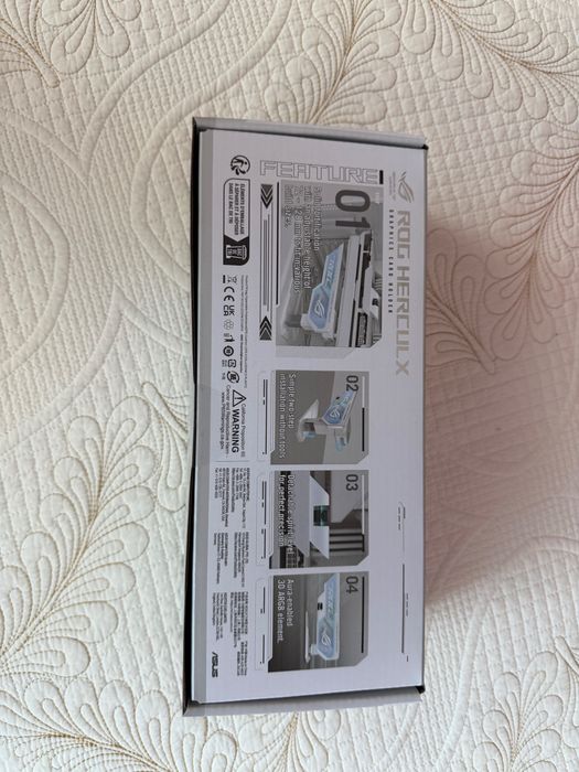 Asus ROG Herculx Graphics Card Holder - 2 цвята