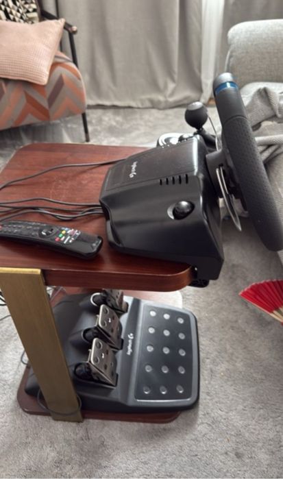 Продам игроволь руль, брали в подарок детям