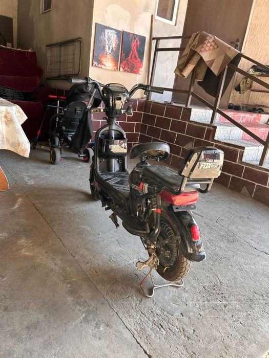 Продам скутер электро