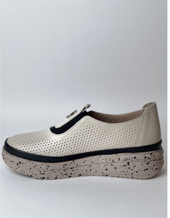 Туфли лоферы кожаные 39