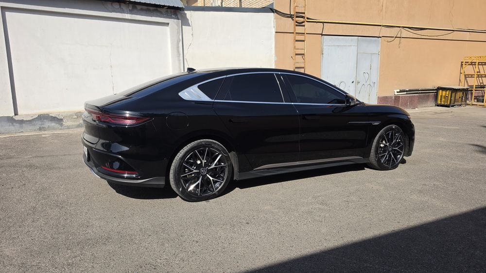 BYD han 3,9 awd dual mator