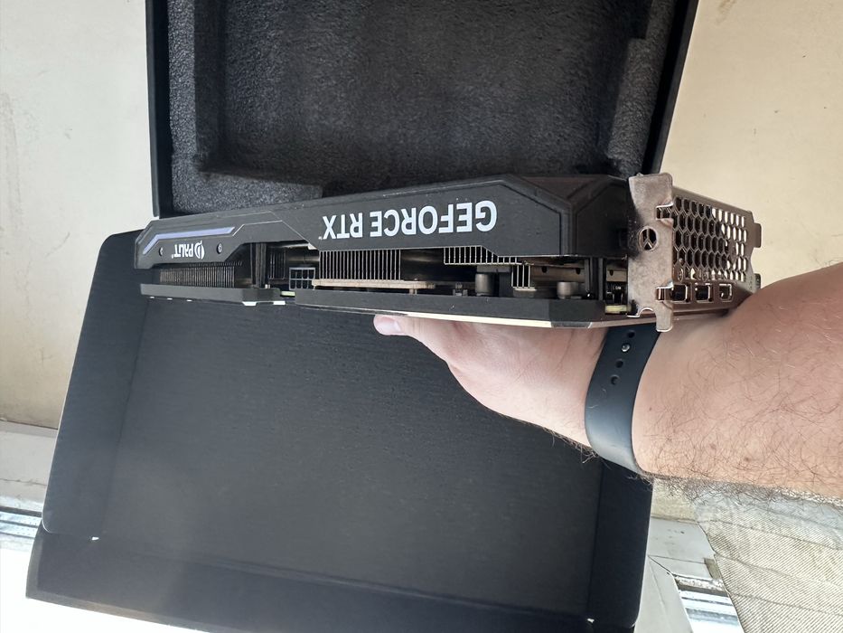 Nvidia 4070 palit 12gb