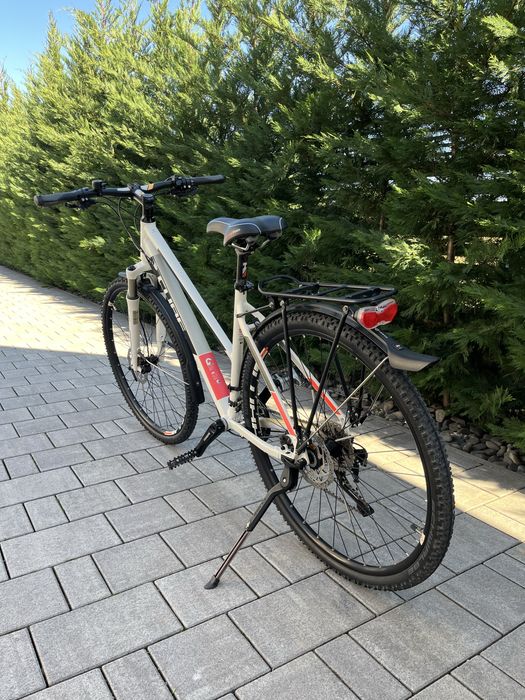 Bicicelta Cube, roti 28