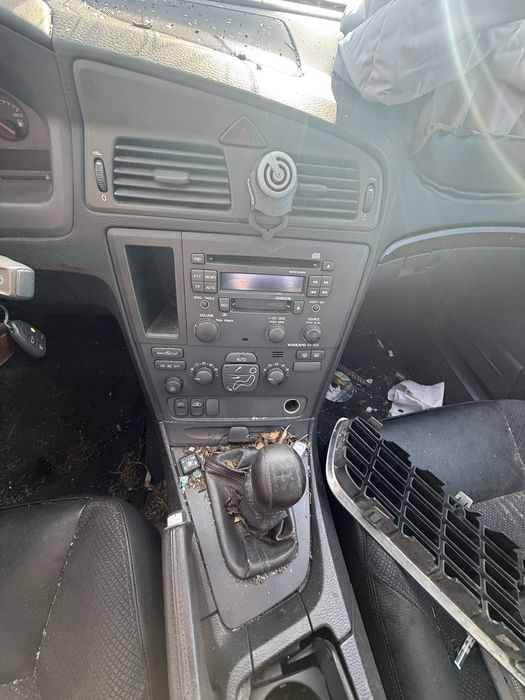 Volvo S60 2.4  140 кс 2002г на части