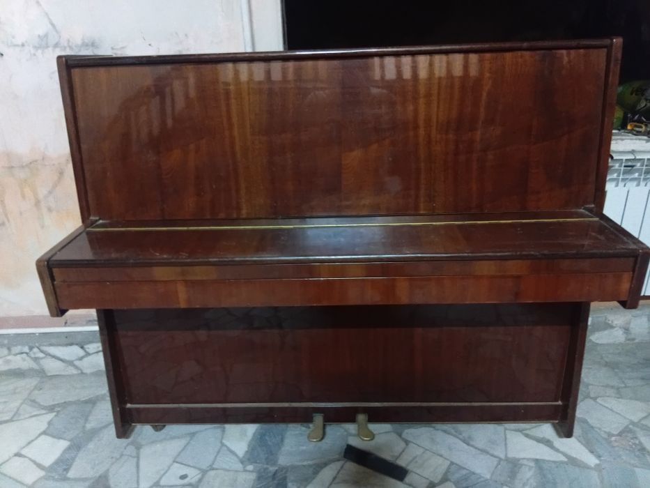 Продаю пианино, срочно