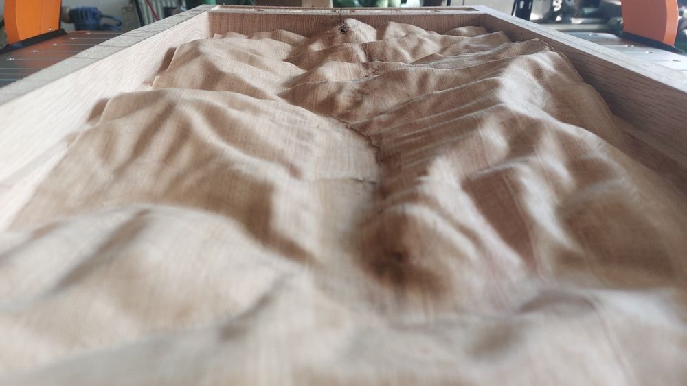 Servicii CNC personalizate - Harti topografice 3D din lemn