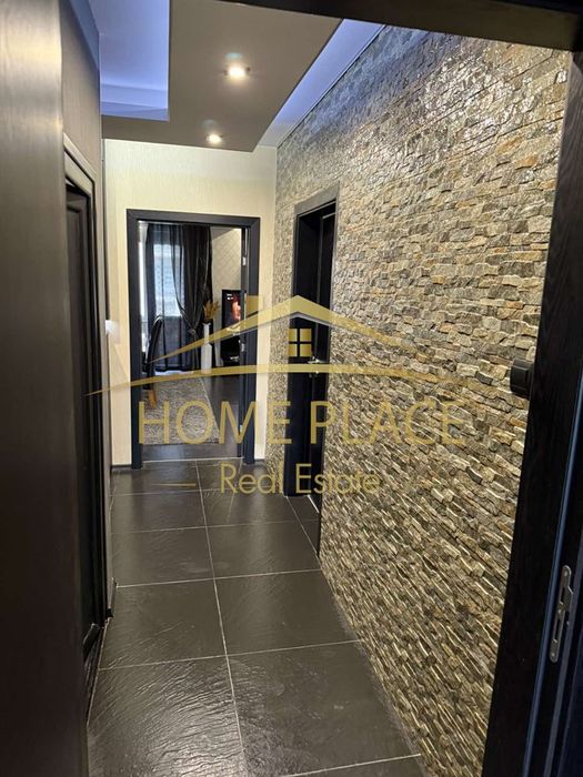 Дава се под наем Тристаен апартамент в Варна, Център - 100 кв.м за 1396.38 € - Снимка #10