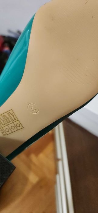 Дамски обувки на ток