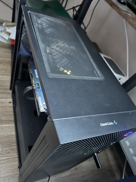 Vând PC Gaming complet - AMD Ryzen 5 7600X / RTX platforma AM5