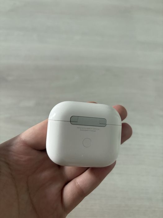 Airpods 3 продам срочно