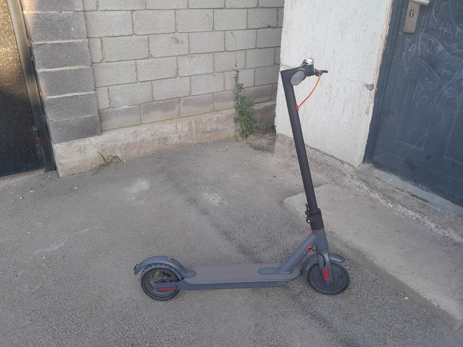 Электросамокат boost M187