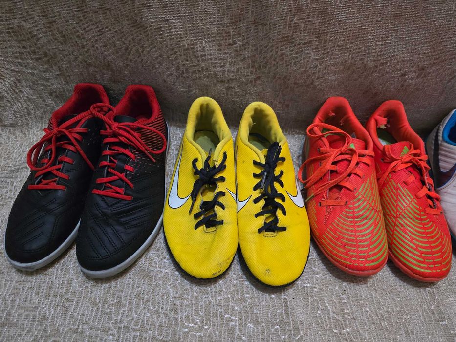 Ghete fotbal copii, marime 30, 34, 35, 36 si 38,