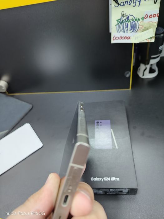 Продам Samsung S24 Ultra