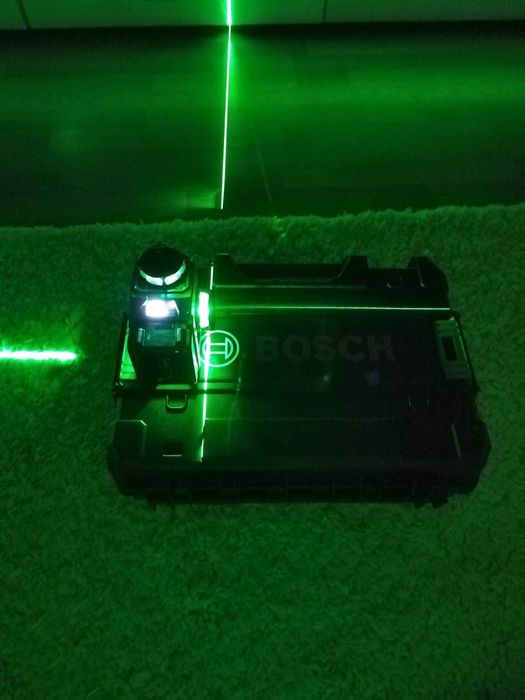 Nivela laser 4 directii Bosch - Produs nou