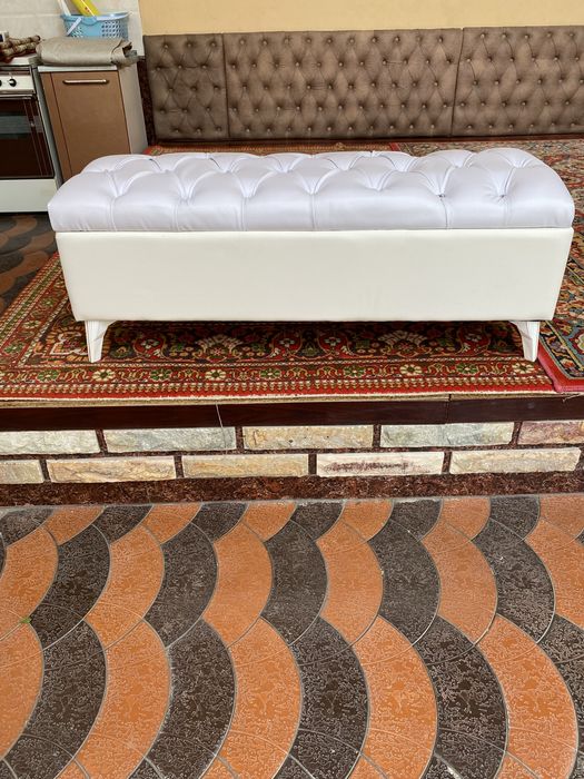 Прихожкага пуфик ва оёқ кийим қўядиган