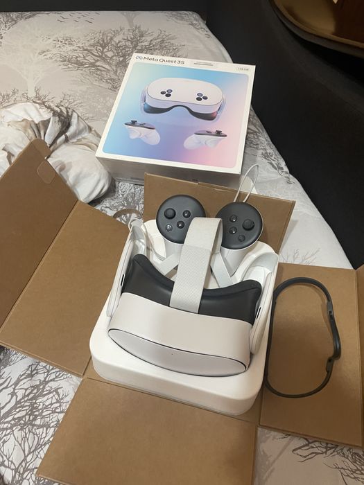 Ochelari VR Meta Quest 3S, 128 GB, Alb