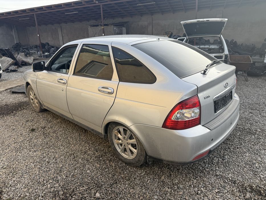 Разбор Приора Хетчбек год 2013 Люкс