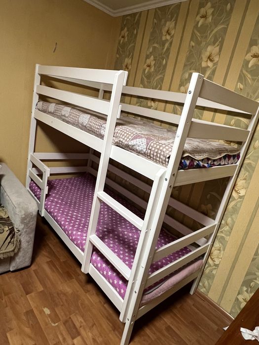 Кровать двухъярусная 90*200 с матрасом