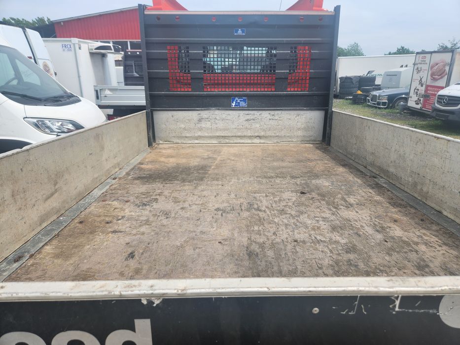 Bena 3.20m cu 2.10m Renault master