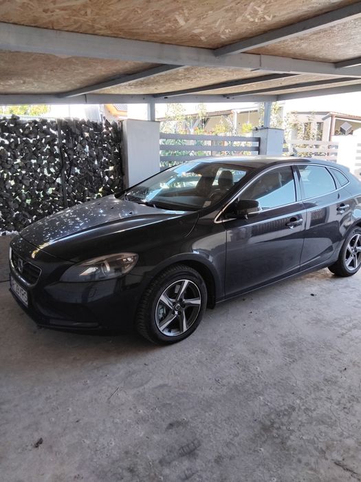 Volvo V40 D4 motor 2.0, putere 190 cai, an 2014 plafon panoramic, piele bej