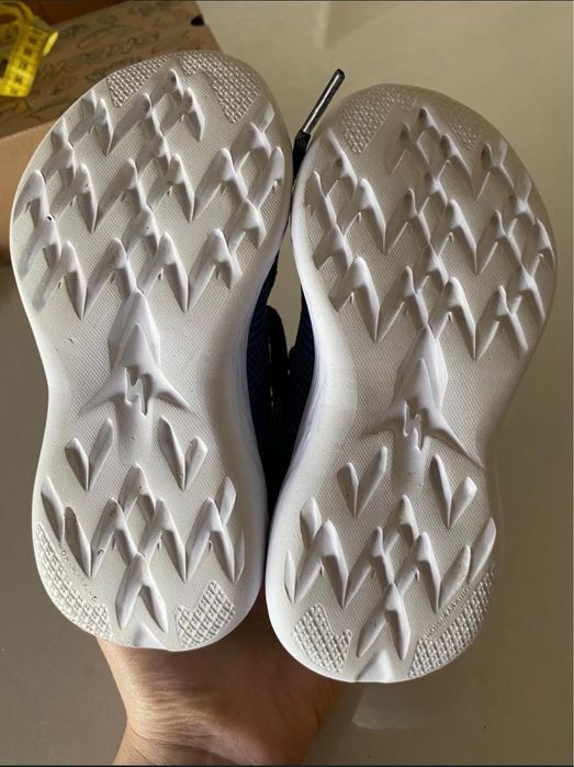 Skechers baieti marime 27