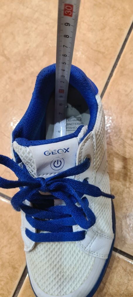 Adidasi Geox luminite 31 - 18.5 cm Galati • OLX.ro