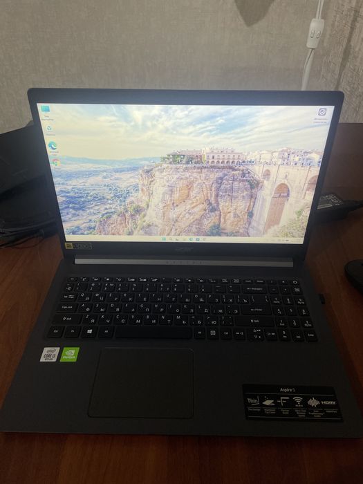 Продаю ноутбук Acer Aspire 5