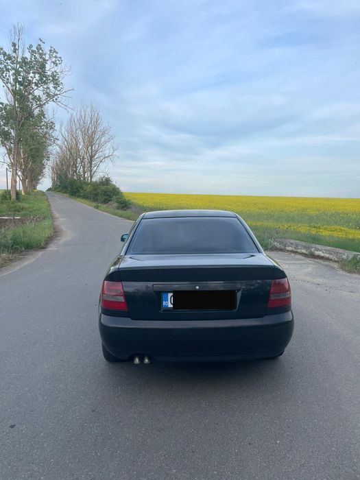 AUDI A4 2001 — imagine 4