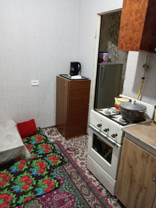 14 Магазин Олдида 1 хонали Квартира ижарага берилади Комунал Ичида