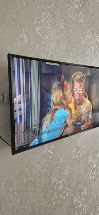 Телевизор     lg