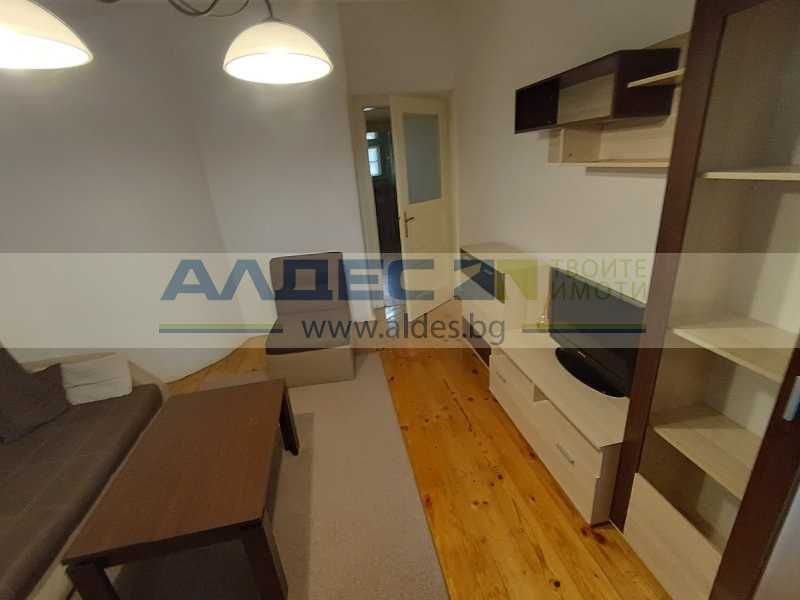 Дава се под наем Двустаен апартамент в София, Център - 70 кв.м за 637.5 € - Снимка #1