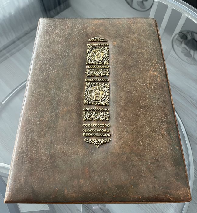 Папка естествена кожа