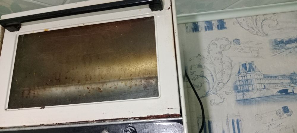 Продам электродуховую печь