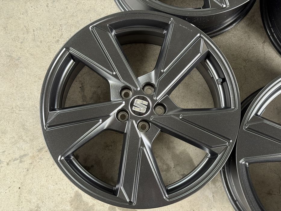 4бр. ОТЛИЧНИ 18” ОРИГИНАЛНИ Джанти 5х100 за -SEAT/SKODA/VW/AUDI/VAG- 7.0Jx18H2, ET51