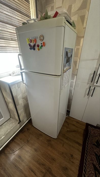продам холодильник