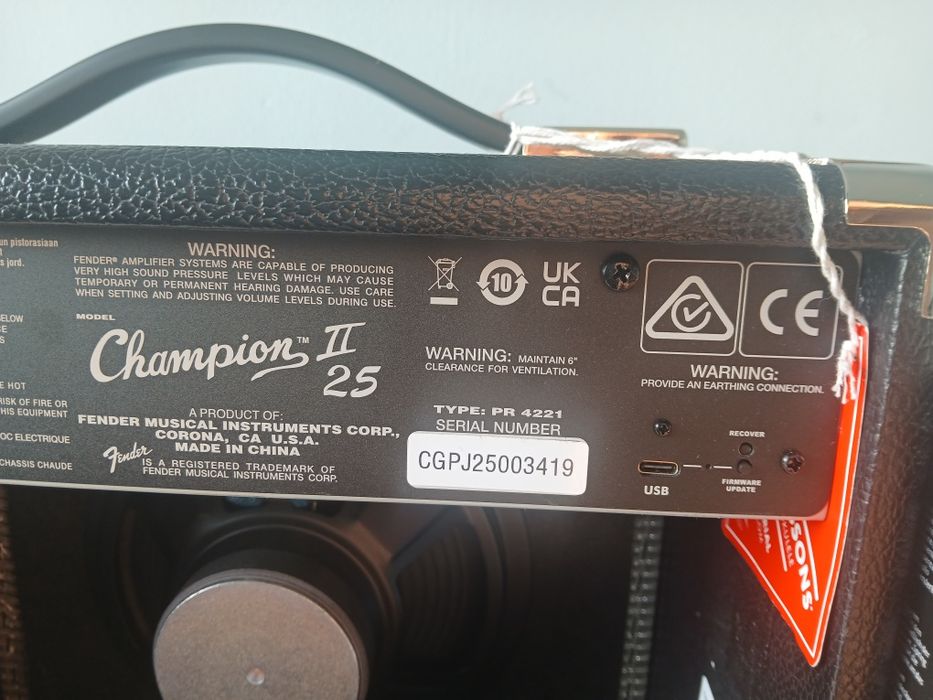 Усилвател за китара Fender Champion II 25 (кубе, комбо)