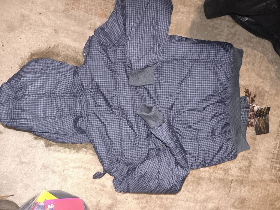 Зимно яке със пухена качулка