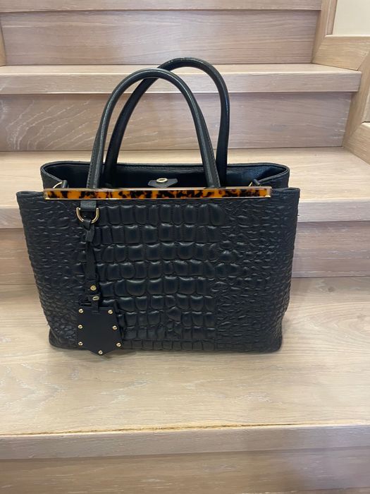 Fendi кожена чанта