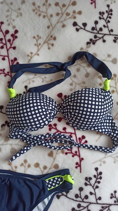 Продам купальник
