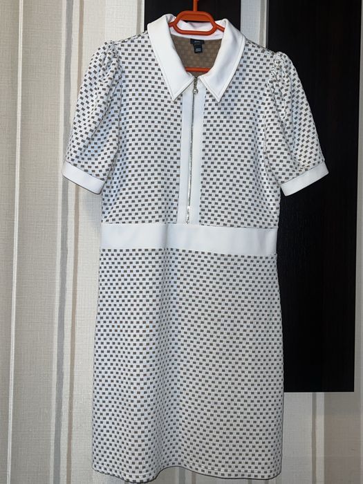 Rochie de zi elegantă