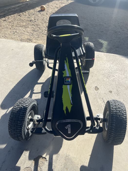 Kart cu pedale kettler